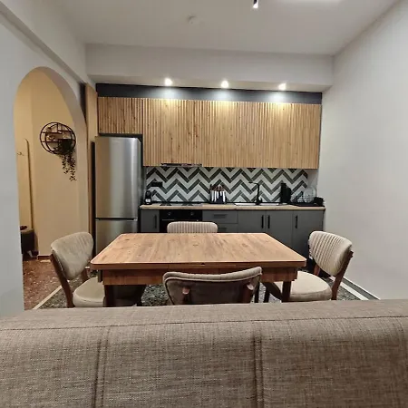 Parea Downtown - Spacious 2br *
