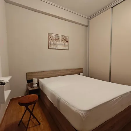 Apartamento Parea Downtown - Spacious 2br Kalamata